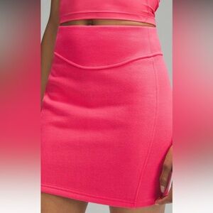 162. 2024 Lululemon Scuba High-Rise Mini Skirt
Glaze Pink